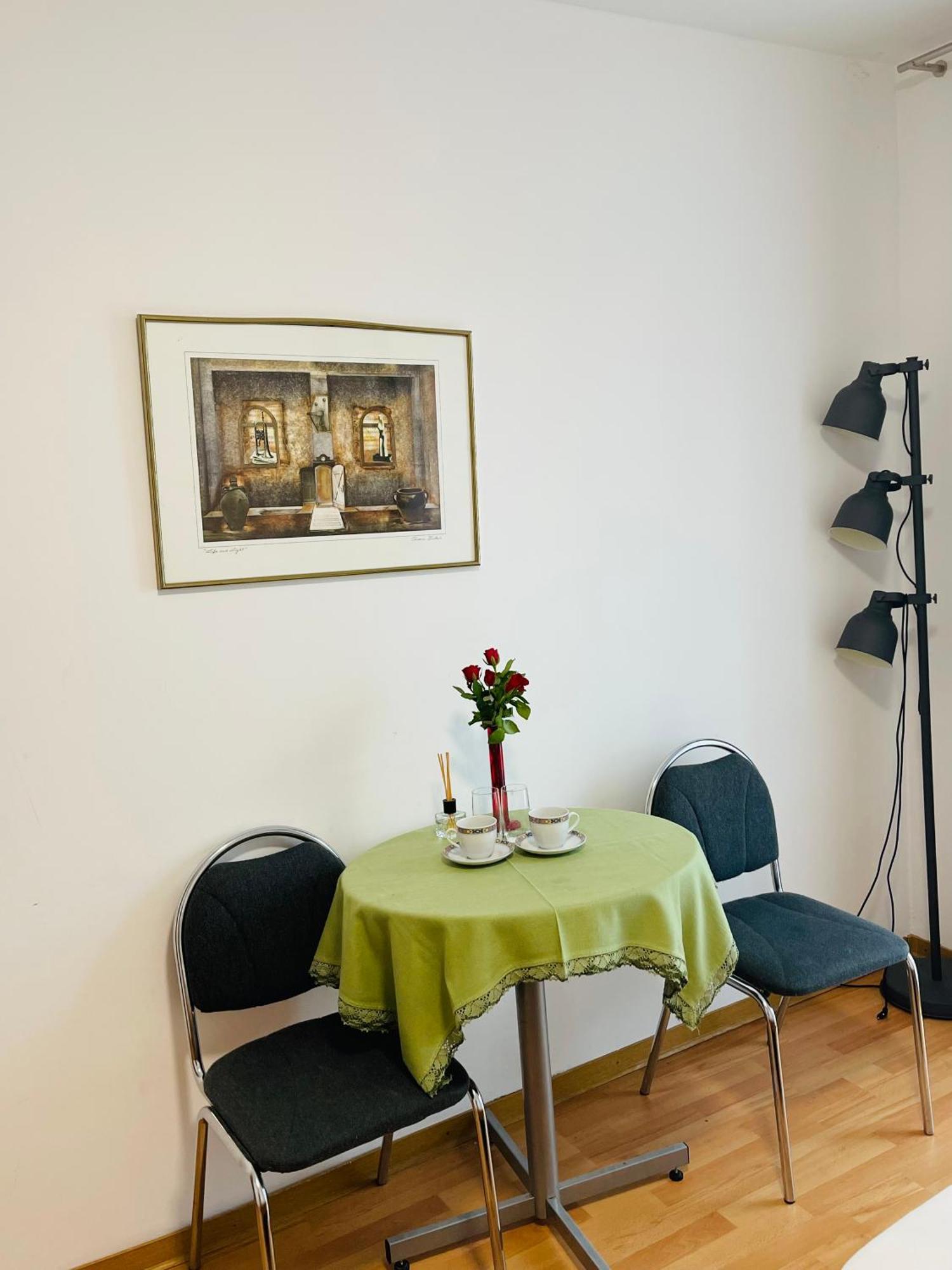 גארבסן Hotel Shelby Apartments מראה חיצוני תמונה