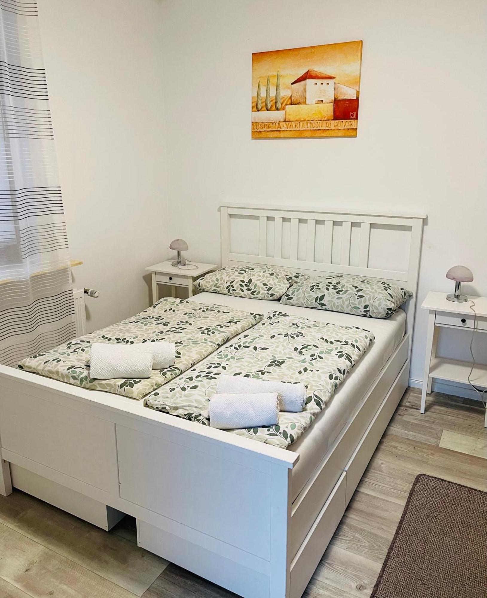 גארבסן Hotel Shelby Apartments מראה חיצוני תמונה