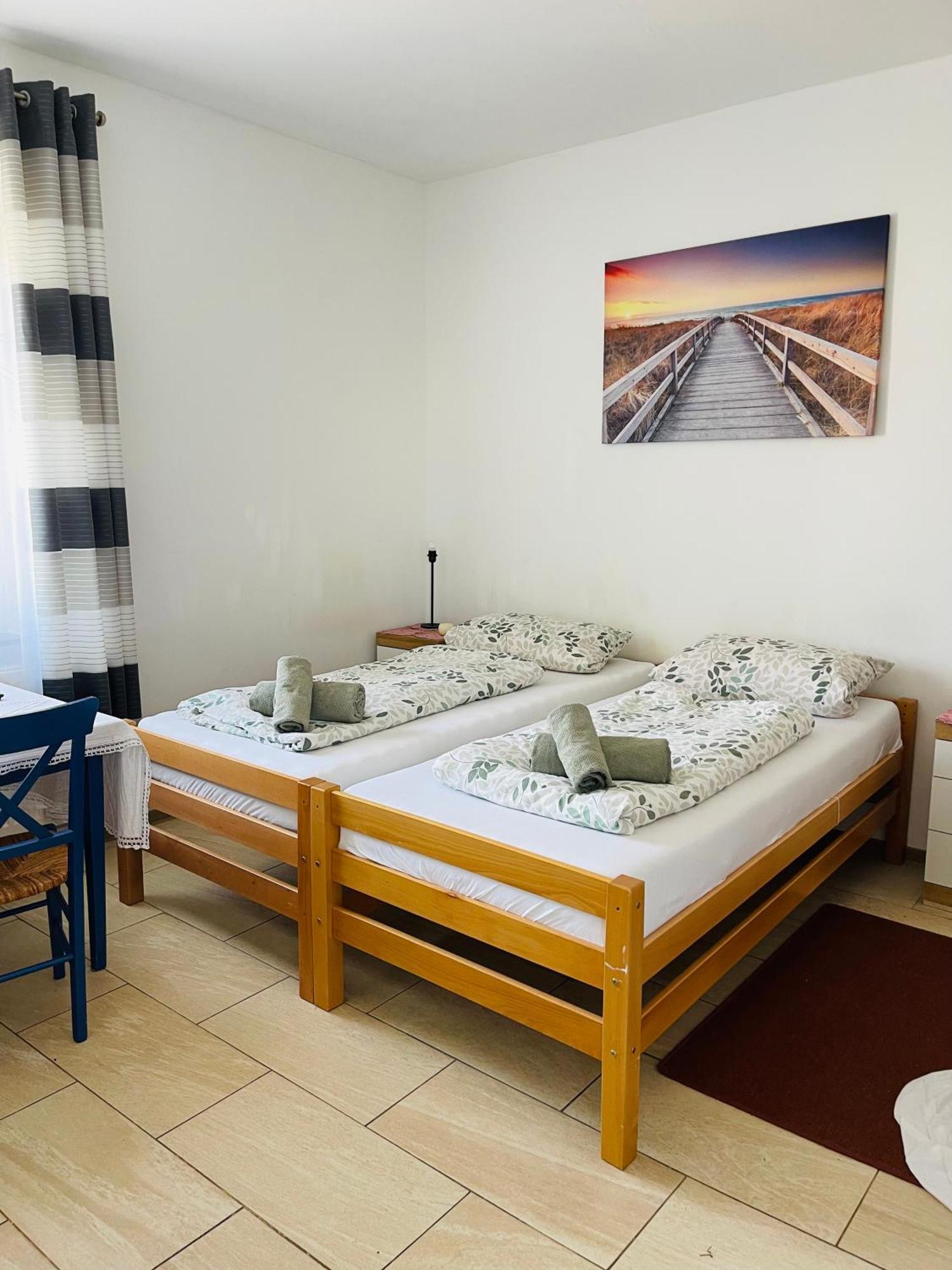 גארבסן Hotel Shelby Apartments מראה חיצוני תמונה