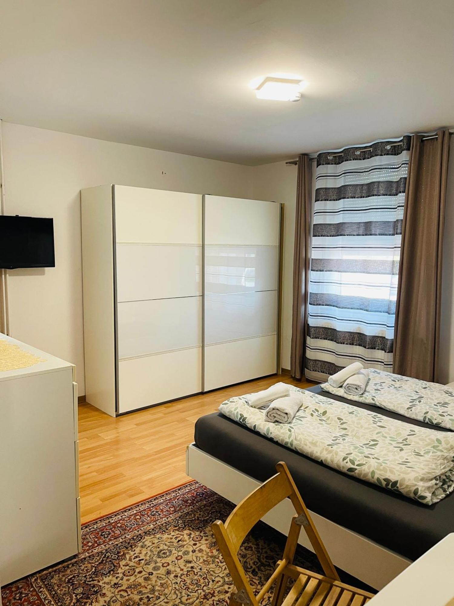 גארבסן Hotel Shelby Apartments מראה חיצוני תמונה